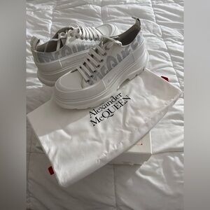 ALEXANDER MCQUEEN Tread Slick Graffiti Low Sneakers